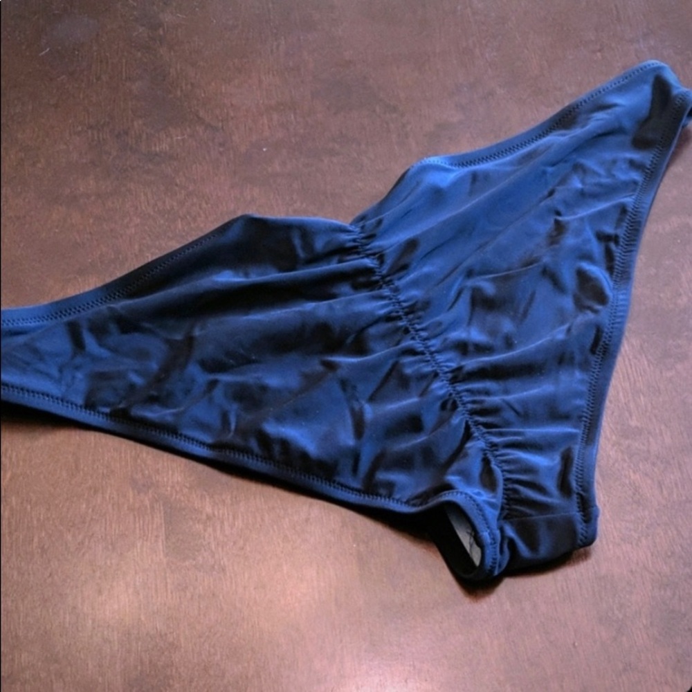 Xhilaration black scrunch butt bikini bottoms